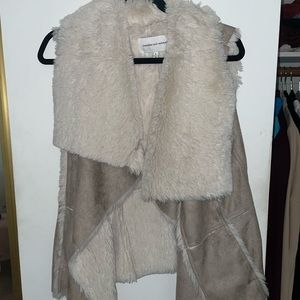 Furry vest cupcakes & cashmere